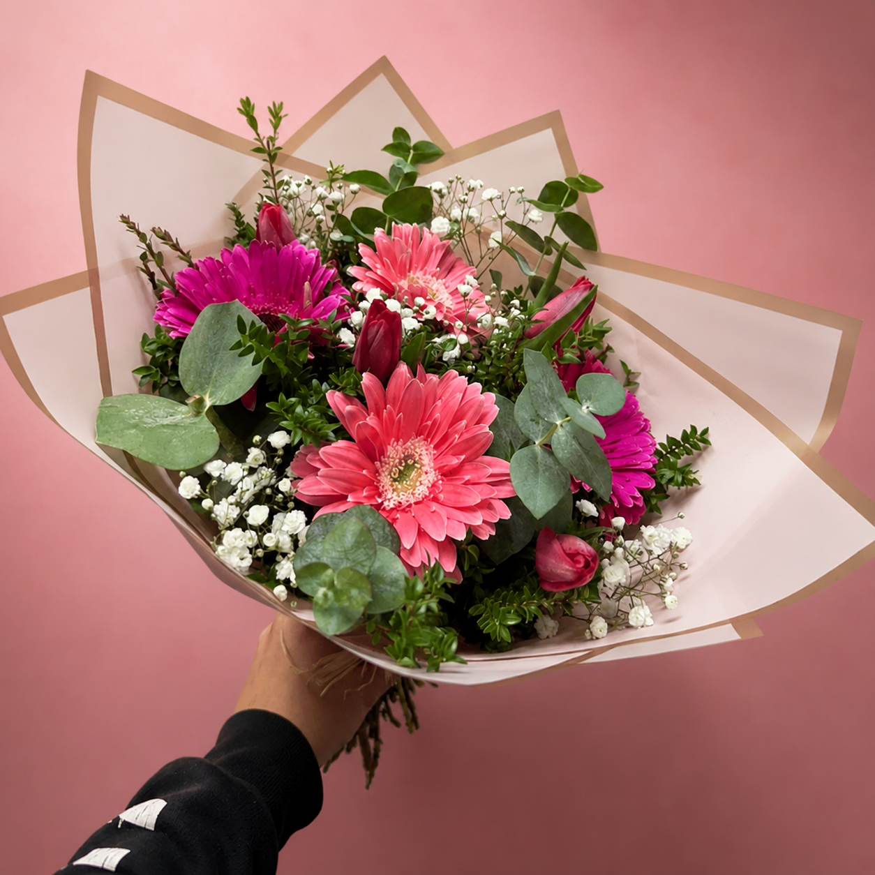Ramo de tulipanes y gerberas