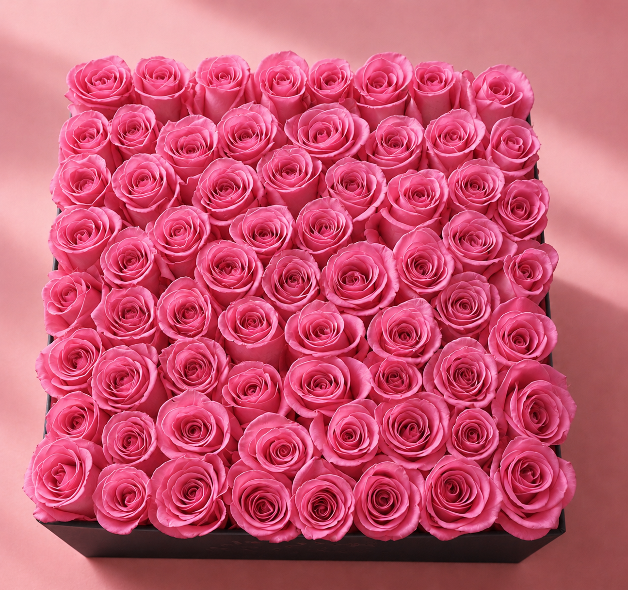 Box cuadrada 64 rosas