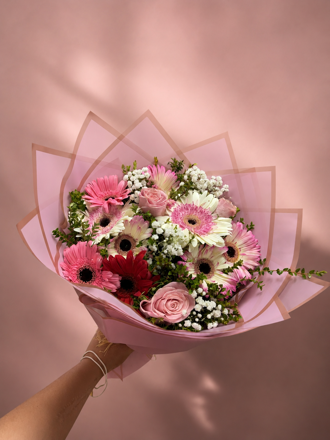 Ramo de gerberas y rosas