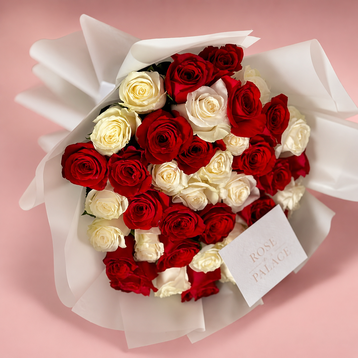 Ramos de rosas con envoltura